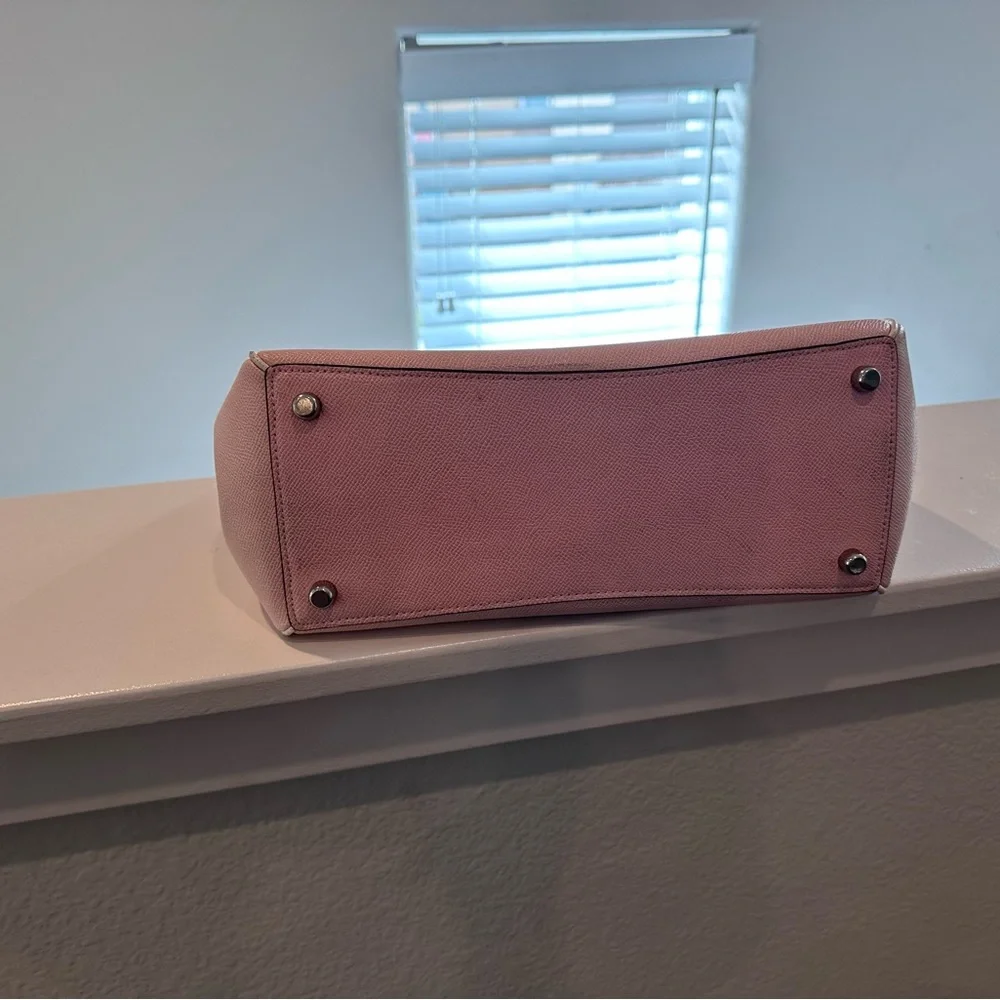 Coach bag *make me an offer!!! - Picture 2 of 10
